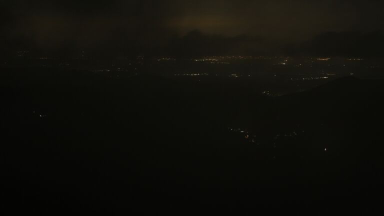 Dieses Bild zeigt eine Webcam-Aufnahme vom Achertal, aufgenommen am Dienstag, den 03.06.2025 um 02:40 Uhr. Die Temperatur betrug 11°C.