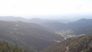 Dieses Bild zeigt eine Webcam-Aufnahme vom Achertal, aufgenommen am Freitag, den 05.09.2025 um 18:20 Uhr. Die Temperatur betrug 11.9°C.