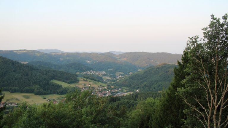 Dieses Bild zeigt eine Webcam-Aufnahme vom Achertal, aufgenommen am Donnerstag, den 30.07.2026 um 06:40 Uhr. Die Temperatur betrug 26.2°C.