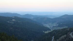 Dieses Bild zeigt eine Webcam-Aufnahme vom Achertal, aufgenommen am Dienstag, den 03.03.2026 um 07:20 Uhr. Die Temperatur betrug 7.3°C.