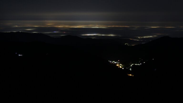Dieses Bild zeigt eine Webcam-Aufnahme vom Achertal, aufgenommen am Montag, den 29.09.2025 um 02:30 Uhr. Die Temperatur betrug 10.8°C.