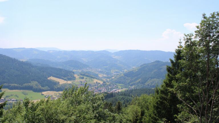 Dieses Bild zeigt eine Webcam-Aufnahme vom Achertal, aufgenommen am Montag, den 22.06.2026 um 14:30 Uhr. Die Temperatur betrug 34.9°C.