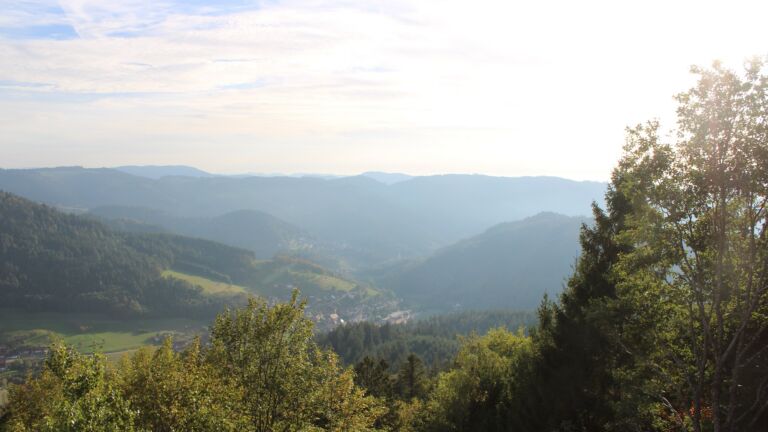 Dieses Bild zeigt eine Webcam-Aufnahme vom Achertal, aufgenommen am Samstag, den 03.10.2026 um 17:40 Uhr. Die Temperatur betrug 23.2°C.