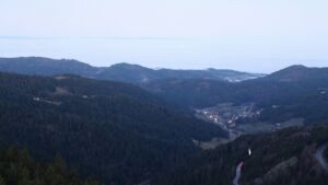 Dieses Bild zeigt eine Webcam-Aufnahme vom Achertal, aufgenommen am Mittwoch, den 25.02.2026 um 06:50 Uhr. Die Temperatur betrug 7.6°C.