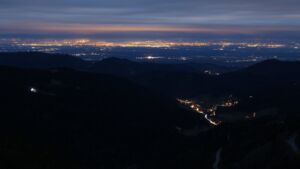 Dieses Bild zeigt eine Webcam-Aufnahme vom Achertal, aufgenommen am Samstag, den 06.12.2025 um 07:20 Uhr. Die Temperatur betrug 1.7°C.