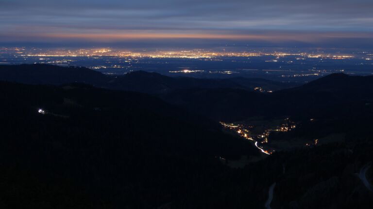 Dieses Bild zeigt eine Webcam-Aufnahme vom Achertal, aufgenommen am Samstag, den 06.12.2025 um 07:20 Uhr. Die Temperatur betrug 1.7°C.