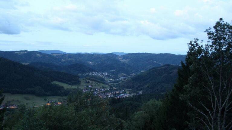 Dieses Bild zeigt eine Webcam-Aufnahme vom Achertal, aufgenommen am Samstag, den 29.08.2026 um 06:20 Uhr. Die Temperatur betrug 13.6°C.