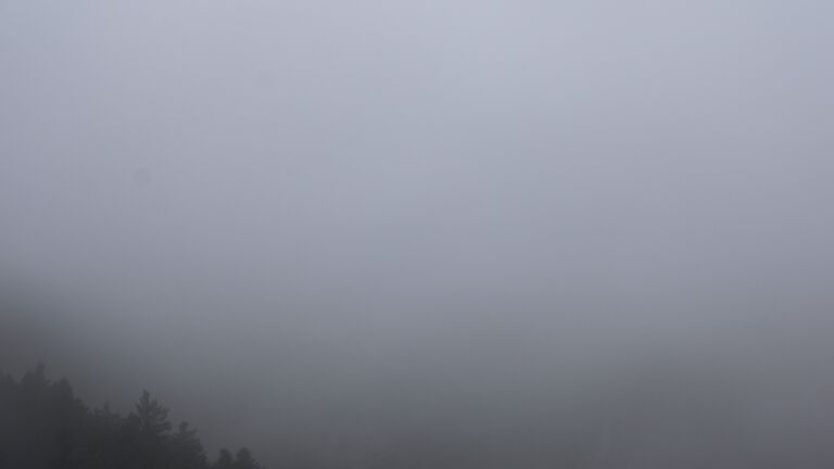 Dieses Bild zeigt eine Webcam-Aufnahme vom Achertal, aufgenommen am Dienstag, den 21.10.2025 um 15:20 Uhr. Die Temperatur betrug 8.2°C.