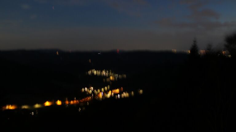 Dieses Bild zeigt eine Webcam-Aufnahme vom Achertal, aufgenommen am Montag, den 24.08.2026 um 21:30 Uhr. Die Temperatur betrug 17.9°C.