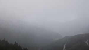 Dieses Bild zeigt eine Webcam-Aufnahme vom Achertal, aufgenommen am Samstag, den 06.12.2025 um 10:10 Uhr. Die Temperatur betrug 2°C.