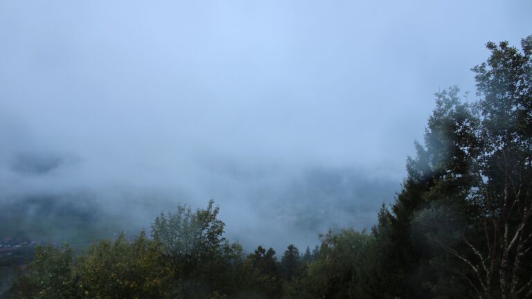 Dieses Bild zeigt eine Webcam-Aufnahme vom Achertal, aufgenommen am Mittwoch, den 14.10.2026 um 08:30 Uhr. Die Temperatur betrug 10.9°C.