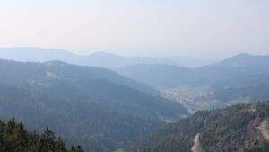 Dieses Bild zeigt eine Webcam-Aufnahme vom Achertal, aufgenommen am Sonntag, den 22.03.2026 um 14:30 Uhr. Die Temperatur betrug 6.5°C.