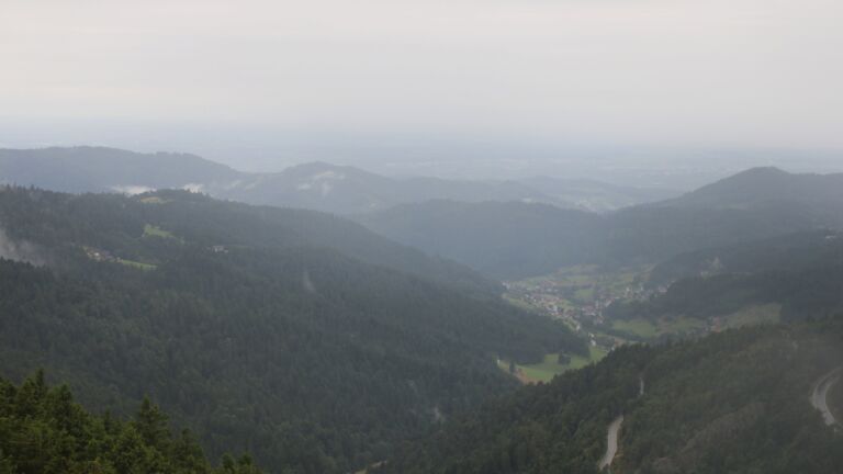 Dieses Bild zeigt eine Webcam-Aufnahme vom Achertal, aufgenommen am Montag, den 04.08.2025 um 08:40 Uhr. Die Temperatur betrug 10.4°C.