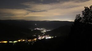 Dieses Bild zeigt eine Webcam-Aufnahme vom Achertal, aufgenommen am Freitag, den 16.10.2026 um 06:00 Uhr. Die Temperatur betrug 13°C.