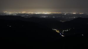Dieses Bild zeigt eine Webcam-Aufnahme vom Achertal, aufgenommen am Samstag, den 14.06.2025 um 01:00 Uhr. Die Temperatur betrug 20.4°C.