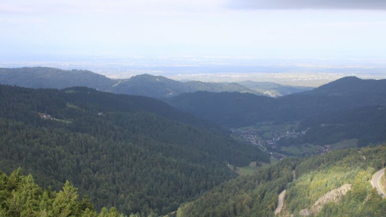 Dieses Bild zeigt eine Webcam-Aufnahme vom Achertal, aufgenommen am Mittwoch, den 17.09.2025 um 09:40 Uhr. Die Temperatur betrug 9°C.