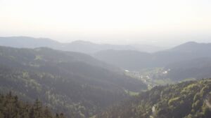 Dieses Bild zeigt eine Webcam-Aufnahme vom Achertal, aufgenommen am Mittwoch, den 29.04.2026 um 18:50 Uhr. Die Temperatur betrug 11.7°C.