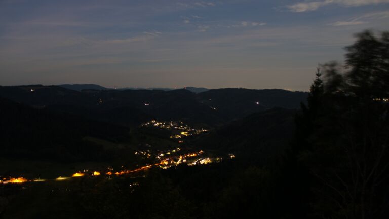 Dieses Bild zeigt eine Webcam-Aufnahme vom Achertal, aufgenommen am Dienstag, den 29.09.2026 um 06:30 Uhr. Die Temperatur betrug 21.4°C.