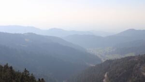 Dieses Bild zeigt eine Webcam-Aufnahme vom Achertal, aufgenommen am Donnerstag, den 19.03.2026 um 16:40 Uhr. Die Temperatur betrug 8.4°C.