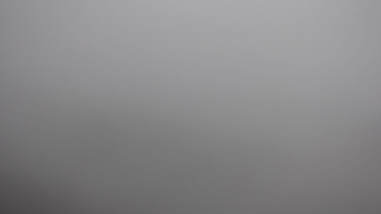 Dieses Bild zeigt eine Webcam-Aufnahme vom Achertal, aufgenommen am Sonntag, den 27.07.2025 um 15:50 Uhr. Die Temperatur betrug 13.2°C.