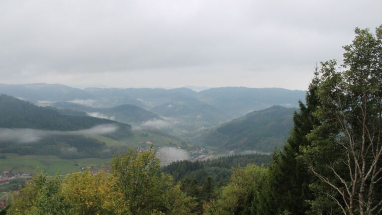 Dieses Bild zeigt eine Webcam-Aufnahme vom Achertal, aufgenommen am Montag, den 19.10.2026 um 09:10 Uhr. Die Temperatur betrug 9.2°C.