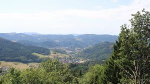 Dieses Bild zeigt eine Webcam-Aufnahme vom Achertal, aufgenommen am Montag, den 10.08.2026 um 13:40 Uhr. Die Temperatur betrug 31.2°C.