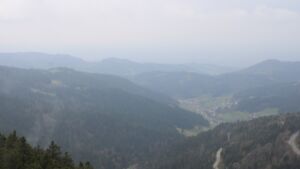 Dieses Bild zeigt eine Webcam-Aufnahme vom Achertal, aufgenommen am Freitag, den 10.04.2026 um 15:50 Uhr. Die Temperatur betrug 8°C.