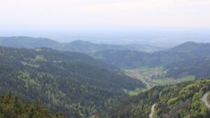 Dieses Bild zeigt eine Webcam-Aufnahme vom Achertal, aufgenommen am Dienstag, den 28.04.2026 um 16:40 Uhr. Die Temperatur betrug 14.6°C.