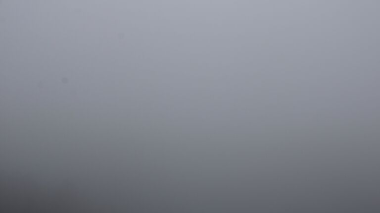 Dieses Bild zeigt eine Webcam-Aufnahme vom Achertal, aufgenommen am Freitag, den 26.09.2025 um 13:40 Uhr. Die Temperatur betrug 7.6°C.