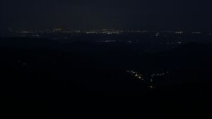 Dieses Bild zeigt eine Webcam-Aufnahme vom Achertal, aufgenommen am Sonntag, den 15.06.2025 um 03:50 Uhr. Die Temperatur betrug 19.4°C.
