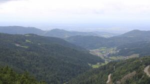 Dieses Bild zeigt eine Webcam-Aufnahme vom Achertal, aufgenommen am Dienstag, den 16.09.2025 um 12:40 Uhr. Die Temperatur betrug 8.6°C.