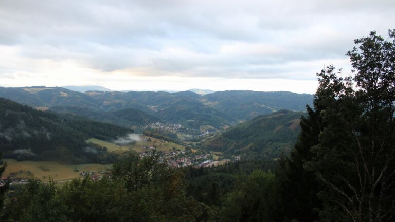 Dieses Bild zeigt eine Webcam-Aufnahme vom Achertal, aufgenommen am Samstag, den 22.08.2026 um 07:30 Uhr. Die Temperatur betrug 10.7°C.
