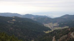 Dieses Bild zeigt eine Webcam-Aufnahme vom Achertal, aufgenommen am Mittwoch, den 17.12.2025 um 13:40 Uhr. Die Temperatur betrug 6.3°C.