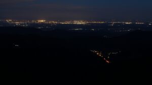 Dieses Bild zeigt eine Webcam-Aufnahme vom Achertal, aufgenommen am Montag, den 04.05.2026 um 05:00 Uhr. Die Temperatur betrug 10.1°C.