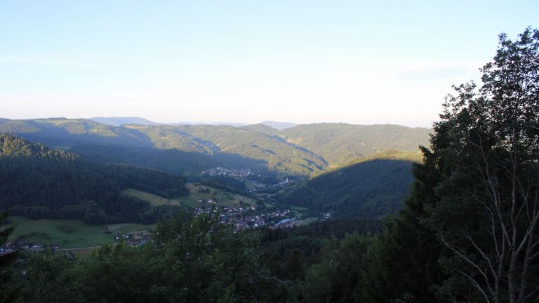 Dieses Bild zeigt eine Webcam-Aufnahme vom Achertal, aufgenommen am Sonntag, den 14.06.2026 um 06:20 Uhr. Die Temperatur betrug 10.8°C.
