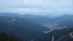 Dieses Bild zeigt eine Webcam-Aufnahme vom Achertal, aufgenommen am Sonntag, den 01.03.2026 um 07:20 Uhr. Die Temperatur betrug 3.1°C.