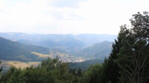Dieses Bild zeigt eine Webcam-Aufnahme vom Achertal, aufgenommen am Montag, den 17.08.2026 um 15:20 Uhr. Die Temperatur betrug 22.7°C.