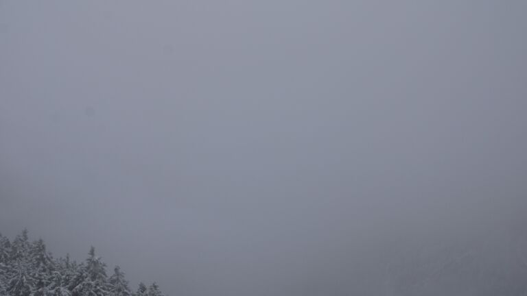 Dieses Bild zeigt eine Webcam-Aufnahme vom Achertal, aufgenommen am Mittwoch, den 26.11.2025 um 09:40 Uhr. Die Temperatur betrug -1.1°C.