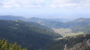 Dieses Bild zeigt eine Webcam-Aufnahme vom Achertal, aufgenommen am Donnerstag, den 12.03.2026 um 12:10 Uhr. Die Temperatur betrug 5.1°C.