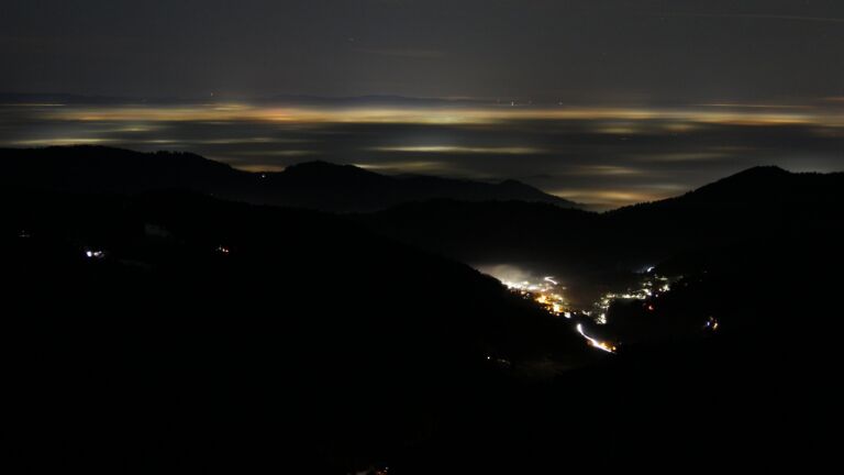 Dieses Bild zeigt eine Webcam-Aufnahme vom Achertal, aufgenommen am Freitag, den 23.01.2026 um 06:20 Uhr. Die Temperatur betrug 2.6°C.