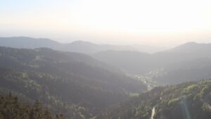 Dieses Bild zeigt eine Webcam-Aufnahme vom Achertal, aufgenommen am Donnerstag, den 30.04.2026 um 19:40 Uhr. Die Temperatur betrug 9.8°C.