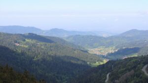 Dieses Bild zeigt eine Webcam-Aufnahme vom Achertal, aufgenommen am Freitag, den 08.05.2026 um 11:50 Uhr. Die Temperatur betrug 13.2°C.