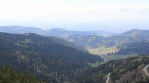 Dieses Bild zeigt eine Webcam-Aufnahme vom Achertal, aufgenommen am Montag, den 20.04.2026 um 14:30 Uhr. Die Temperatur betrug 7.4°C.