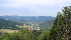 Dieses Bild zeigt eine Webcam-Aufnahme vom Achertal, aufgenommen am Samstag, den 15.08.2026 um 11:20 Uhr. Die Temperatur betrug 27.3°C.