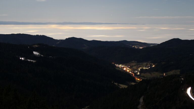 Dieses Bild zeigt eine Webcam-Aufnahme vom Achertal, aufgenommen am Mittwoch, den 04.02.2026 um 05:30 Uhr. Die Temperatur betrug 4.2°C.