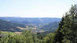 Dieses Bild zeigt eine Webcam-Aufnahme vom Achertal, aufgenommen am Samstag, den 20.06.2026 um 15:40 Uhr. Die Temperatur betrug 33.4°C.