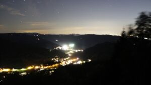 Dieses Bild zeigt eine Webcam-Aufnahme vom Achertal, aufgenommen am Dienstag, den 06.10.2026 um 20:20 Uhr. Die Temperatur betrug 17.6°C.