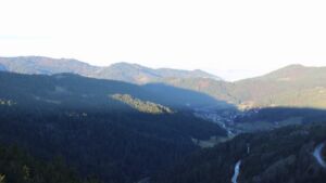 Dieses Bild zeigt eine Webcam-Aufnahme vom Achertal, aufgenommen am Mittwoch, den 25.02.2026 um 08:10 Uhr. Die Temperatur betrug 8.9°C.