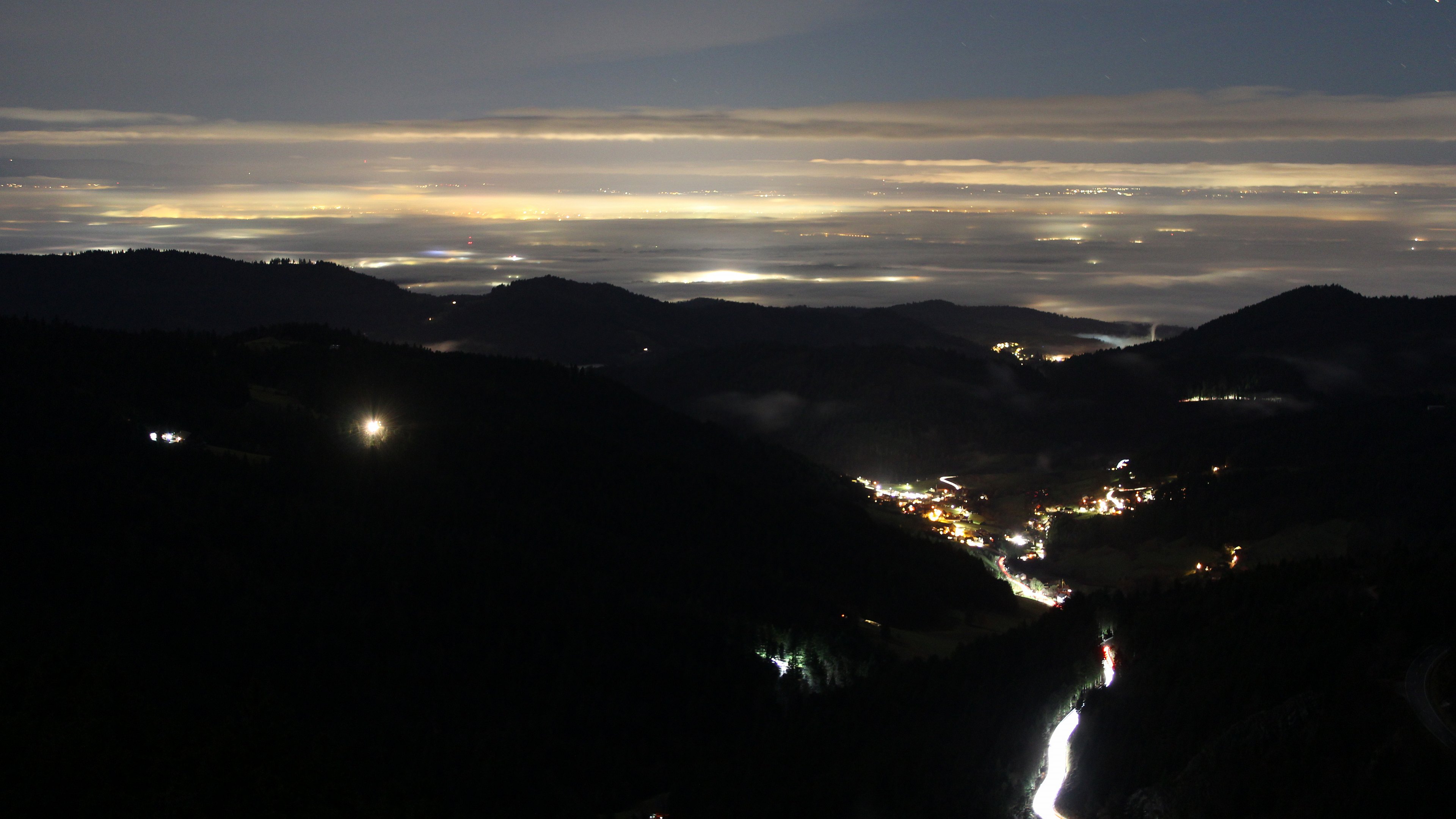 Dieses Bild zeigt eine Webcam-Aufnahme vom Achertal, aufgenommen am Donnerstag, den 11.12.2025 um 06:40 Uhr. Die Temperatur betrug 6.2°C.