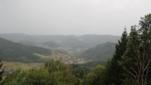 Dieses Bild zeigt eine Webcam-Aufnahme vom Achertal, aufgenommen am Freitag, den 28.08.2026 um 09:30 Uhr. Die Temperatur betrug 20.2°C.